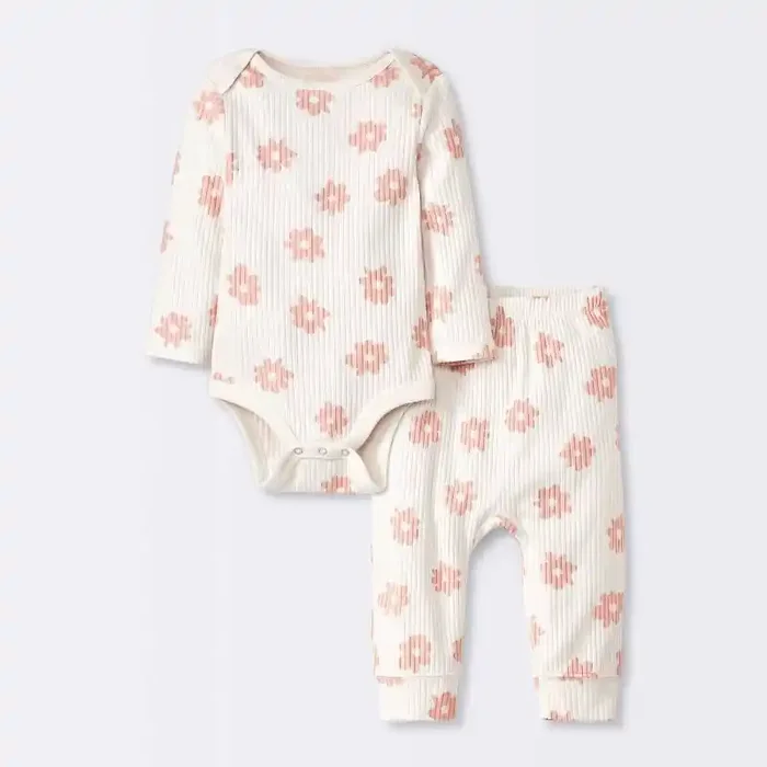 Baby 2pc Floral Wide Ribbed Top & Bottom Set – Cloud Island™ Cream Newborn Cotton Botanical Outfit