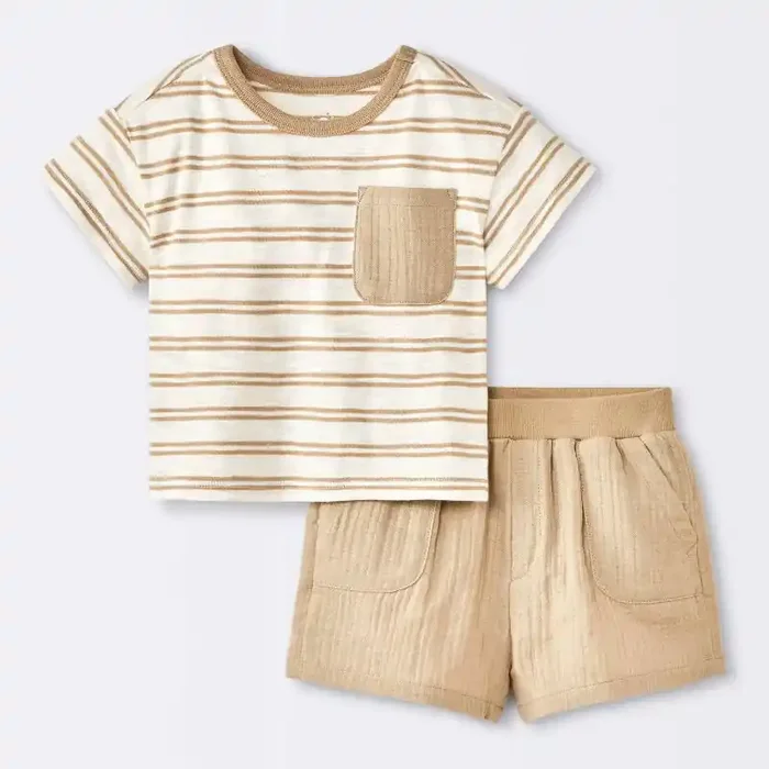 Baby Boys‘ 2pc Striped Pocket T-Shirt and Shorts Set – Cloud Island™ Tan Newborn