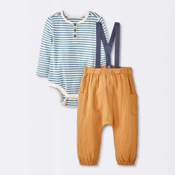 Baby Boys‘ 2pc Striped Suspender Top & Bottom Set – Cloud Island™ Blue 3-6M