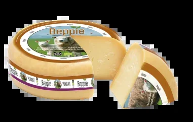 Beppie Organic spicy sheep cheese