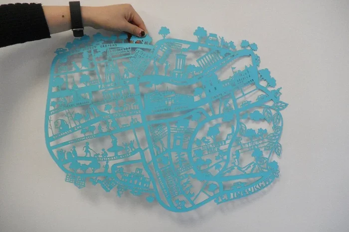Lasercut A4 Edinburgh Map in Tube – Blue