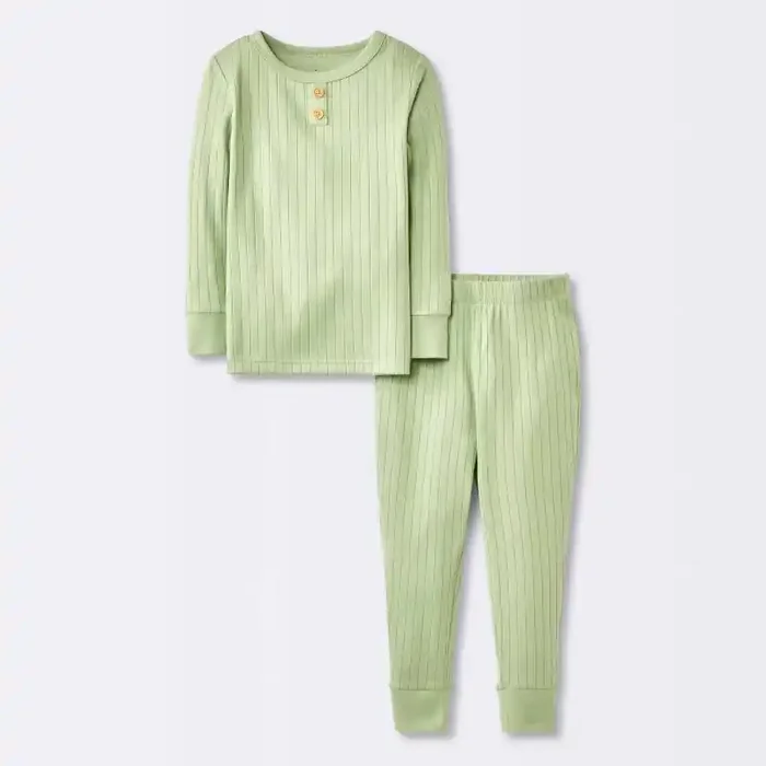 Toddler 2pc Snug Fit Long Sleeve Ribbed Pajama Set – Cloud Island™ Green 12M